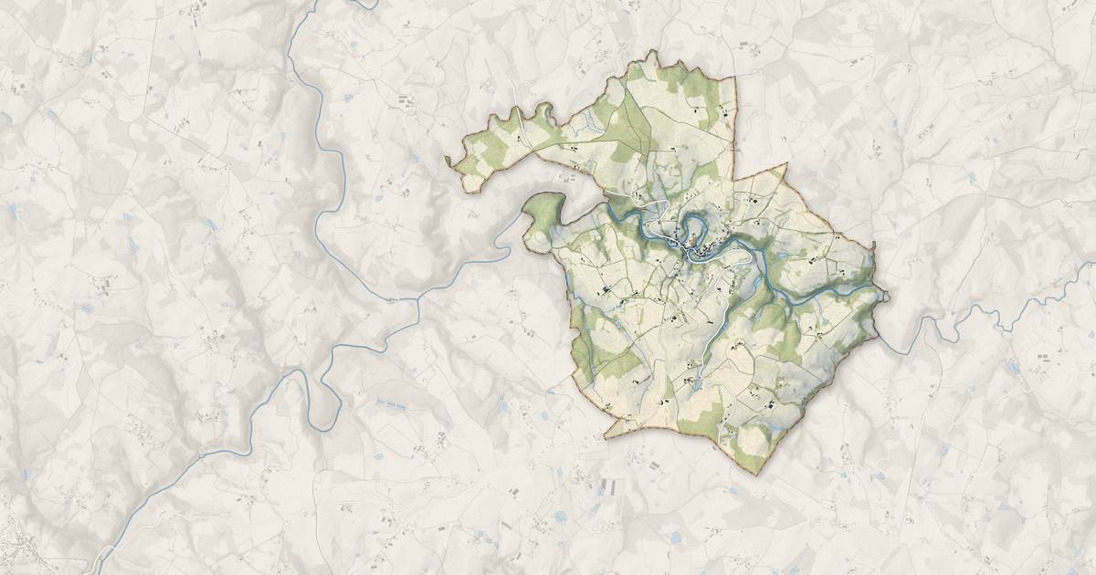 Portrait cartographique de Ségur-le-Château : relief, eau, forêts, bâti et voies, calculés à partir des données de l'IGN