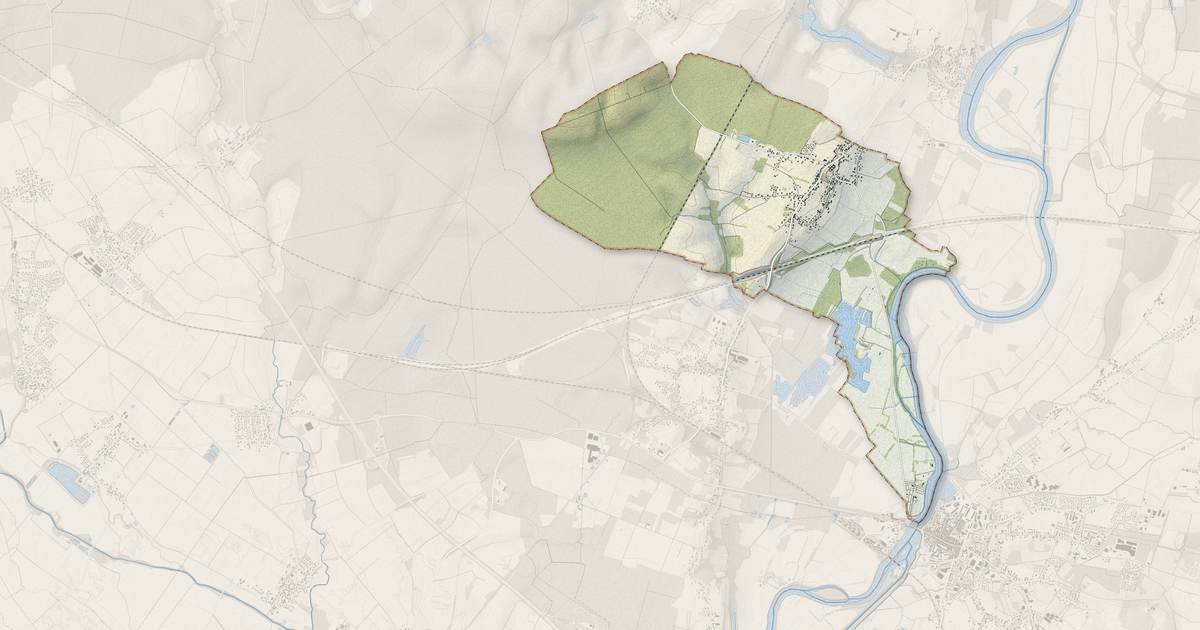 Portrait cartographique de Athée : relief, eau, forêts, bâti et voies, calculés à partir des données de l'IGN