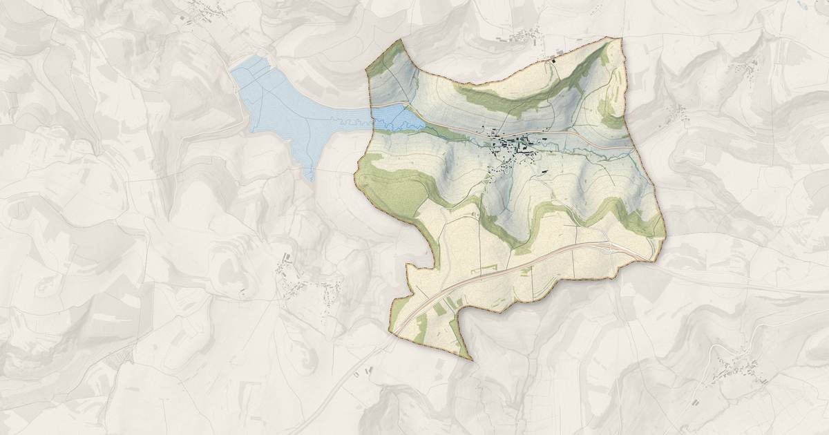 Portrait cartographique de Aubigny-lès-Sombernon : relief, eau, forêts, bâti et voies, calculés à partir des données de l'IGN
