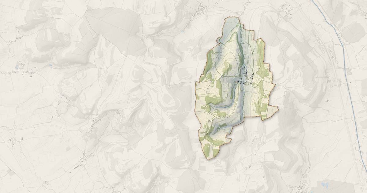 Portrait cartographique de Blancey : relief, eau, forêts, bâti et voies, calculés à partir des données de l'IGN