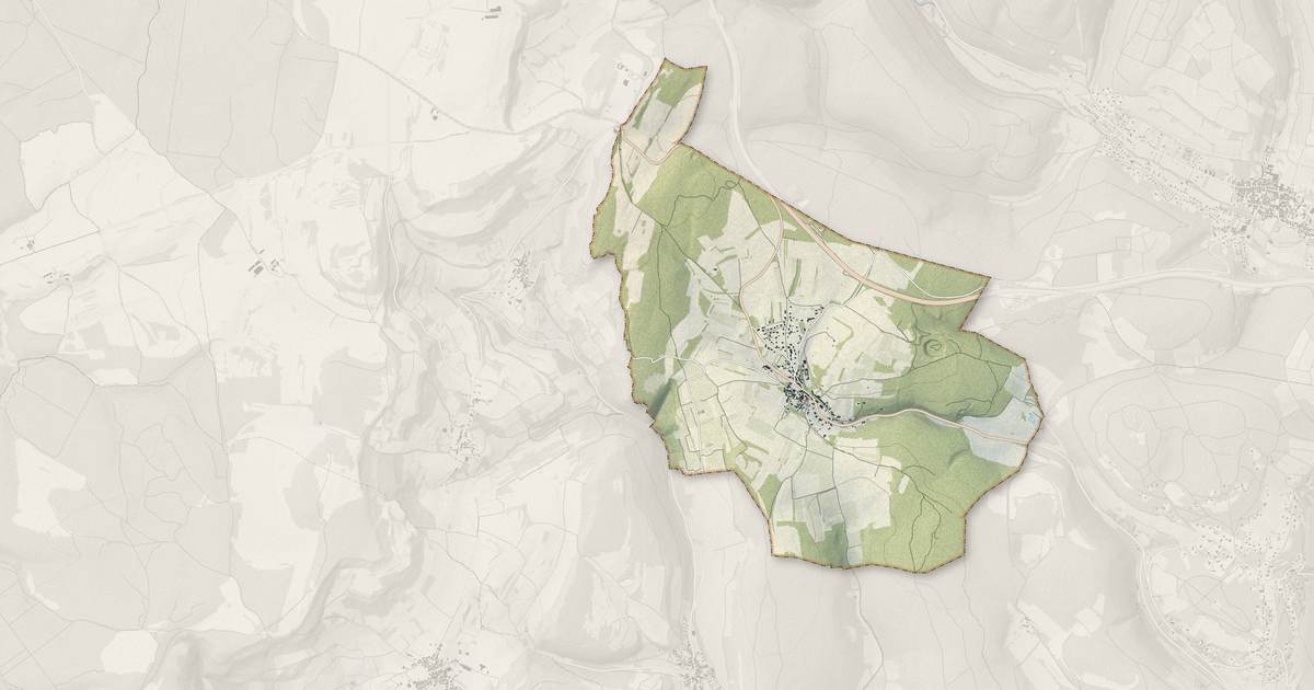 Portrait cartographique de Bouze-lès-Beaune : relief, eau, forêts, bâti et voies, calculés à partir des données de l'IGN