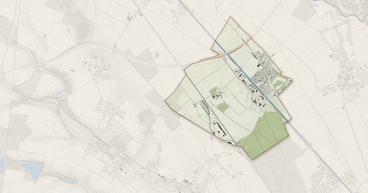 Portrait cartographique de Bretenière : relief, eau, forêts, bâti et voies, calculés à partir des données de l'IGN