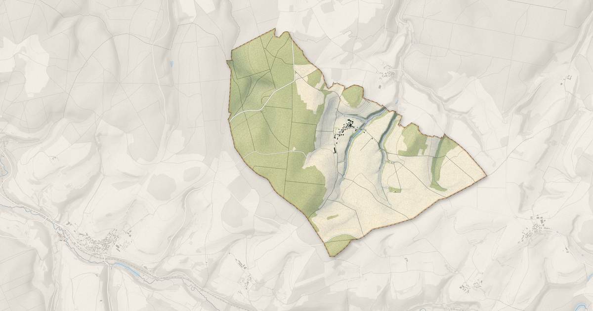 Portrait cartographique de Chambain : relief, eau, forêts, bâti et voies, calculés à partir des données de l'IGN