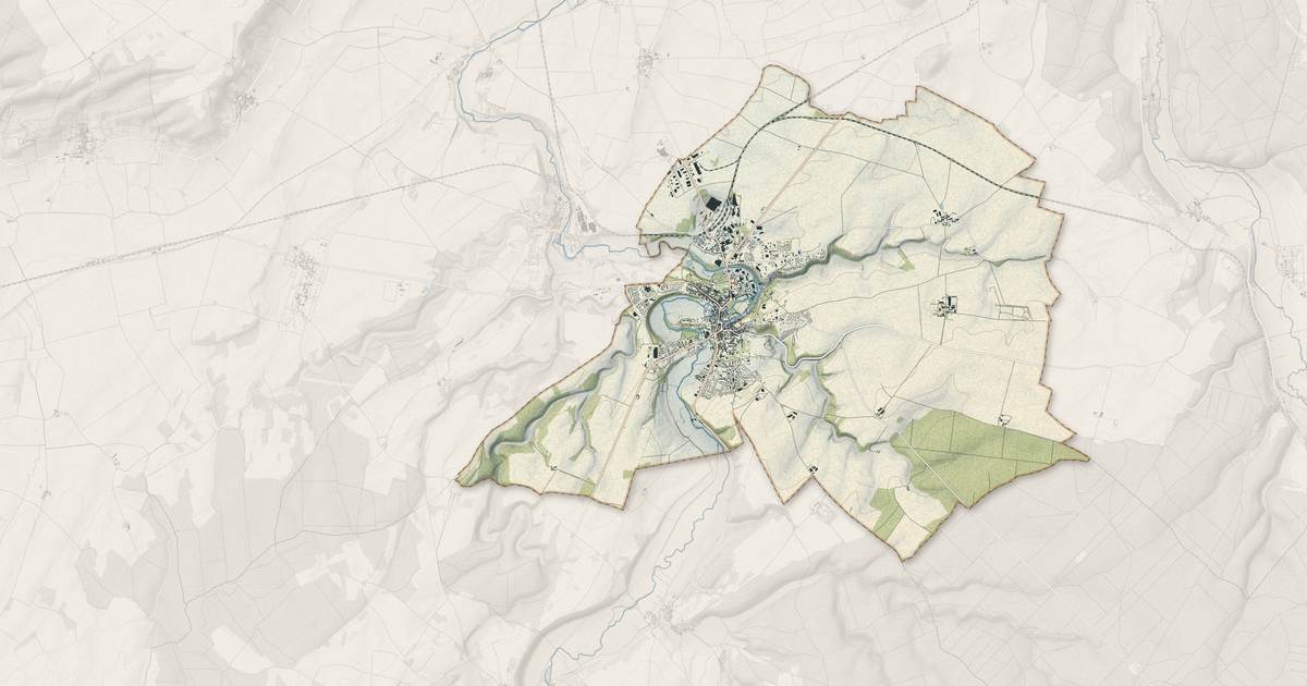 Portrait cartographique de Châtillon-sur-Seine : relief, eau, forêts, bâti et voies, calculés à partir des données de l'IGN