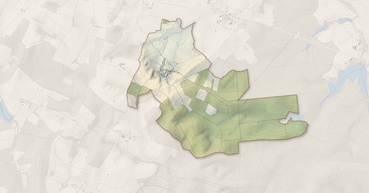 Portrait cartographique de Cirey-lès-Pontailler : relief, eau, forêts, bâti et voies, calculés à partir des données de l'IGN