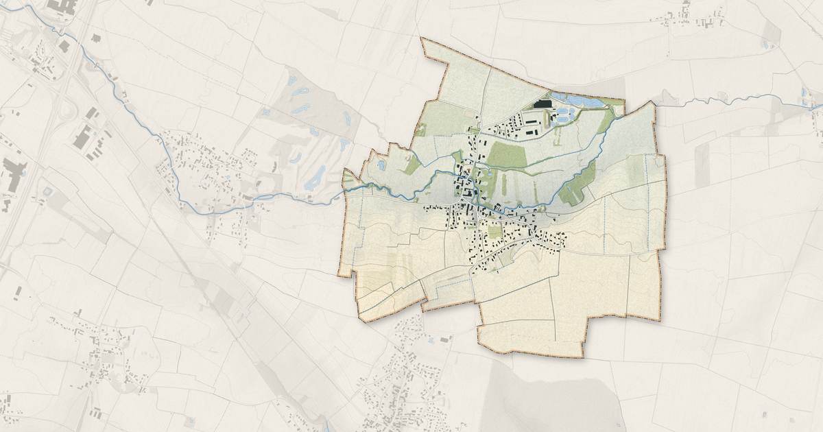 Portrait cartographique de Combertault : relief, eau, forêts, bâti et voies, calculés à partir des données de l'IGN