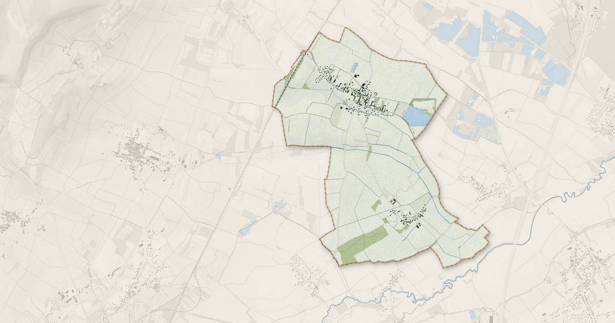 Portrait cartographique de Corcelles-les-Arts : relief, eau, forêts, bâti et voies, calculés à partir des données de l'IGN