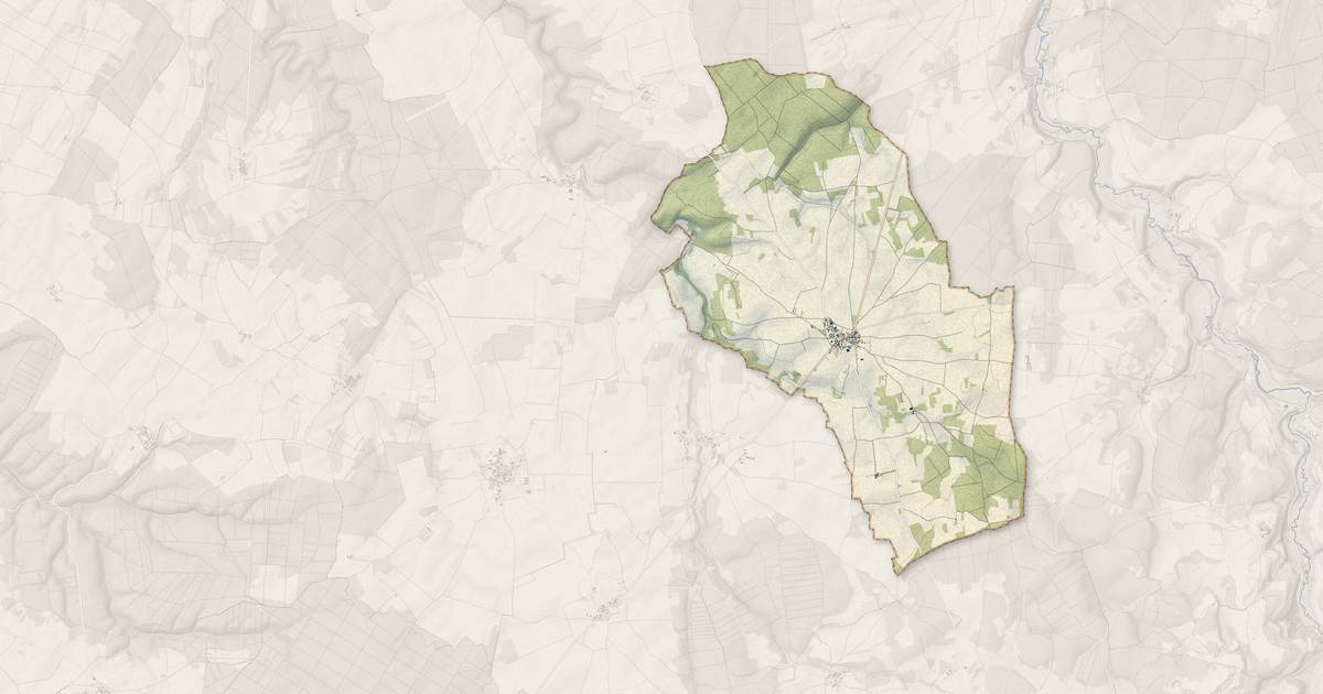 Portrait cartographique de Coulmier-le-Sec : relief, eau, forêts, bâti et voies, calculés à partir des données de l'IGN