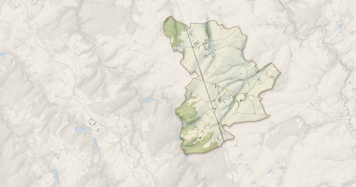 Portrait cartographique de Dompierre-en-Morvan : relief, eau, forêts, bâti et voies, calculés à partir des données de l'IGN