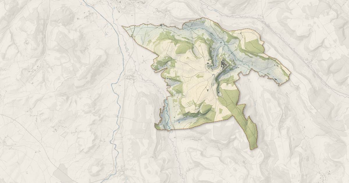 Portrait cartographique de Flavigny-sur-Ozerain : relief, eau, forêts, bâti et voies, calculés à partir des données de l'IGN