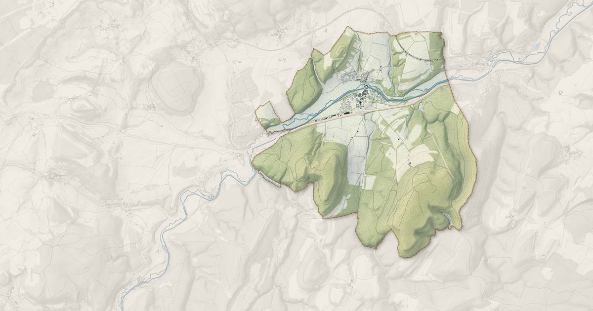 Portrait cartographique de Fleurey-sur-Ouche : relief, eau, forêts, bâti et voies, calculés à partir des données de l'IGN