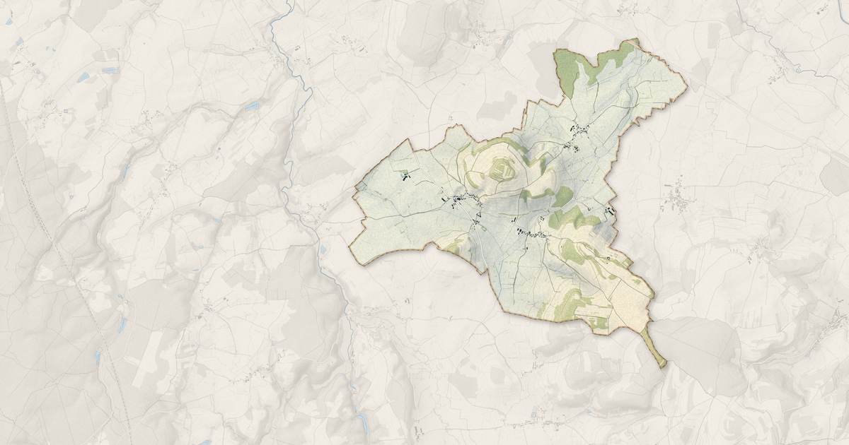Portrait cartographique de Fontangy : relief, eau, forêts, bâti et voies, calculés à partir des données de l'IGN