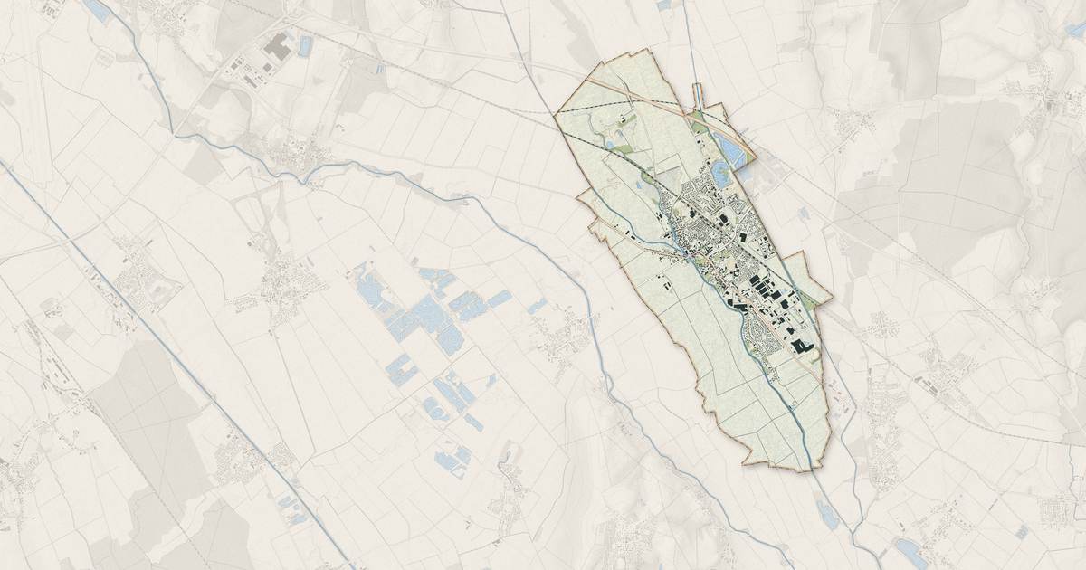 Portrait cartographique de Genlis : relief, eau, forêts, bâti et voies, calculés à partir des données de l'IGN