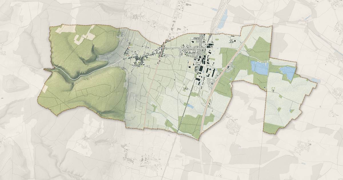 Portrait cartographique de Gevrey-Chambertin : relief, eau, forêts, bâti et voies, calculés à partir des données de l'IGN