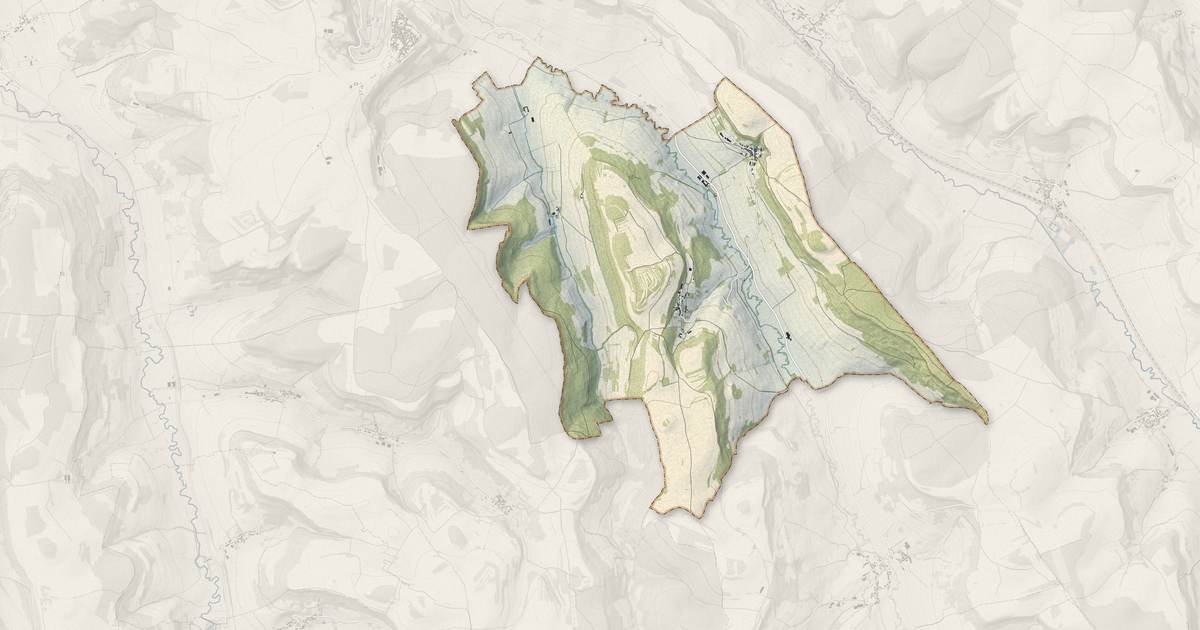 Portrait cartographique de Hauteroche : relief, eau, forêts, bâti et voies, calculés à partir des données de l'IGN