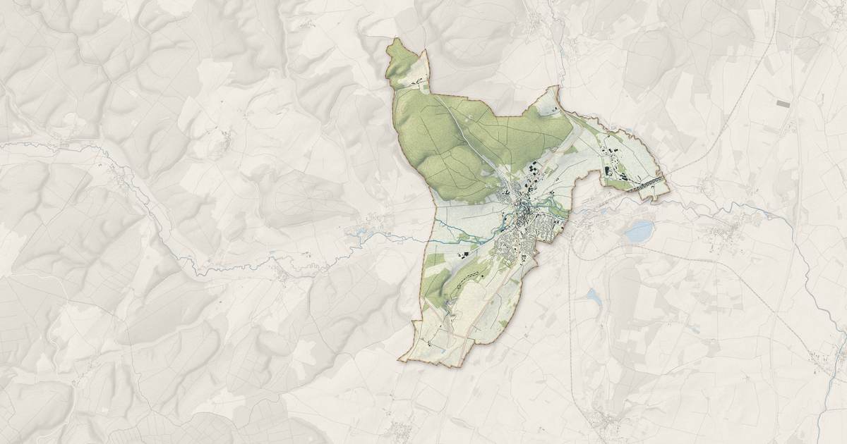 Portrait cartographique de Is-sur-Tille : relief, eau, forêts, bâti et voies, calculés à partir des données de l'IGN