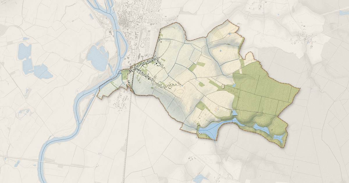Portrait cartographique de Jallanges : relief, eau, forêts, bâti et voies, calculés à partir des données de l'IGN