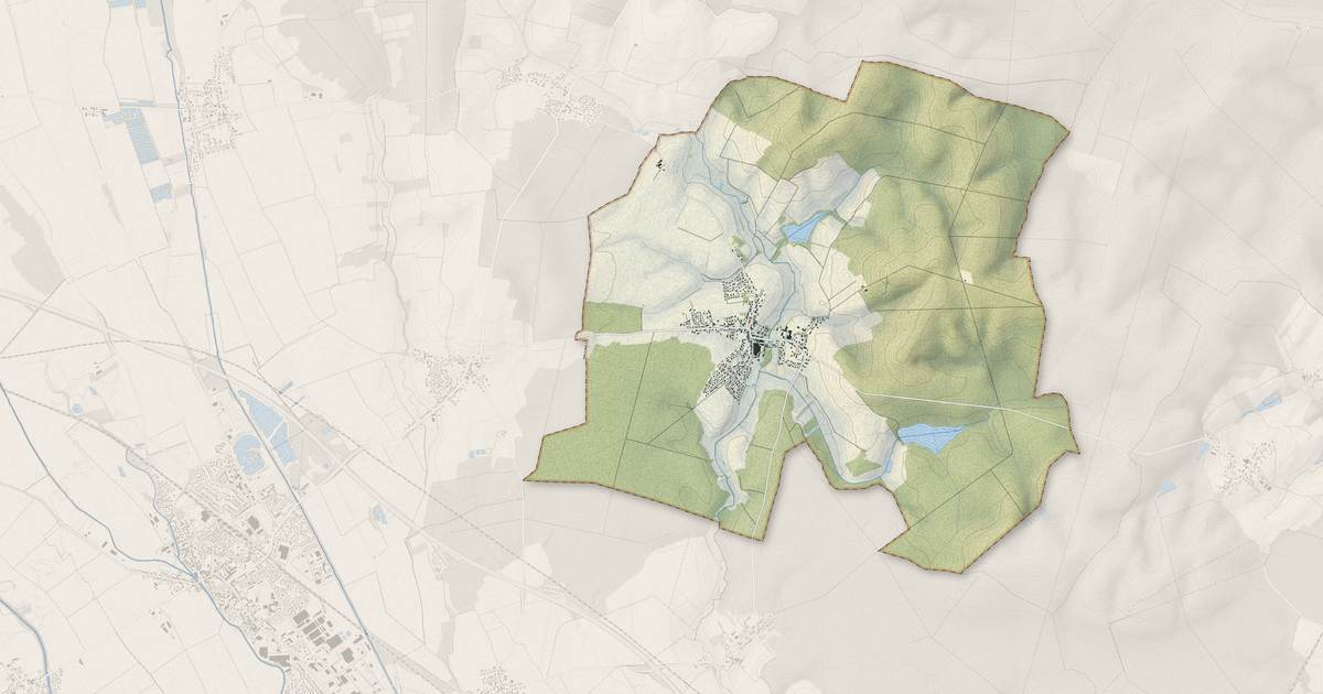 Portrait cartographique de Longchamp : relief, eau, forêts, bâti et voies, calculés à partir des données de l'IGN