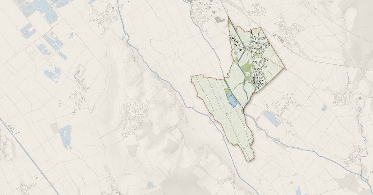 Portrait cartographique de Longeault-Pluvault : relief, eau, forêts, bâti et voies, calculés à partir des données de l'IGN