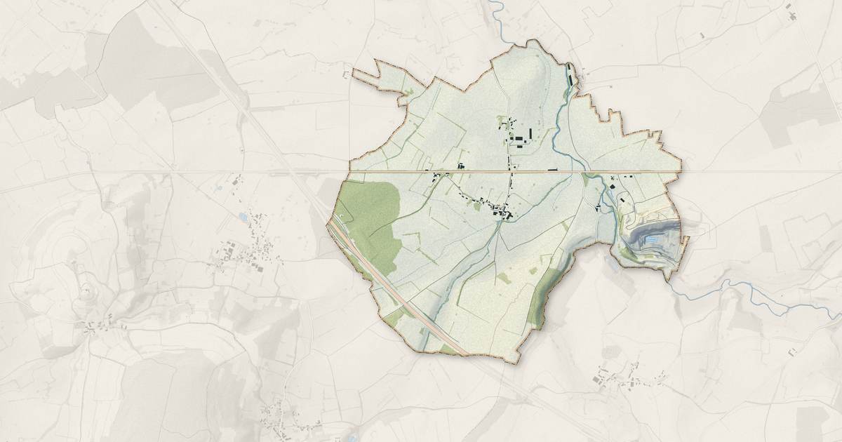 Portrait cartographique de Marcigny-sous-Thil : relief, eau, forêts, bâti et voies, calculés à partir des données de l'IGN