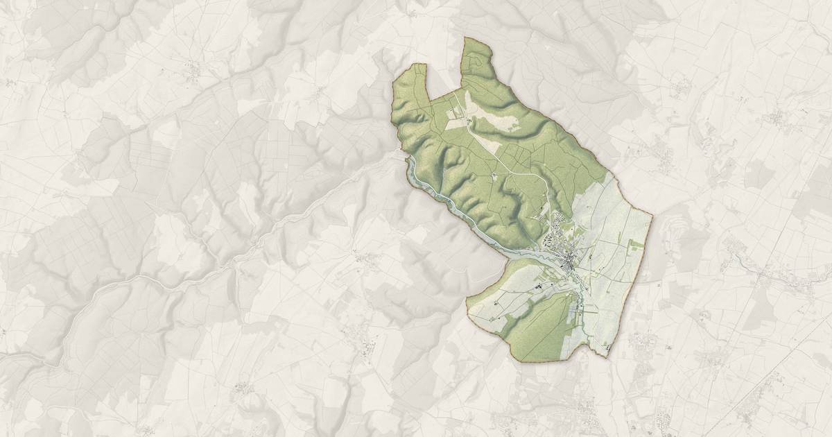 Portrait cartographique de Messigny-et-Vantoux : relief, eau, forêts, bâti et voies, calculés à partir des données de l'IGN