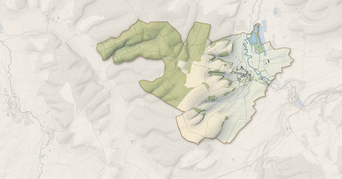 Portrait cartographique de Montigny-sur-Aube : relief, eau, forêts, bâti et voies, calculés à partir des données de l'IGN