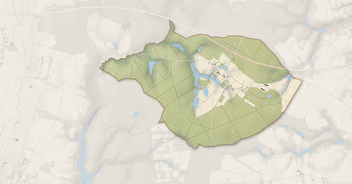 Portrait cartographique de Montmain : relief, eau, forêts, bâti et voies, calculés à partir des données de l'IGN