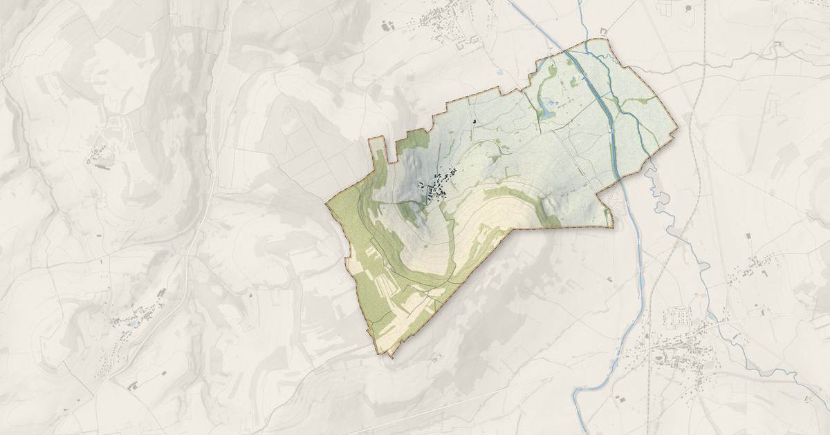 Portrait cartographique de Mussy-la-Fosse : relief, eau, forêts, bâti et voies, calculés à partir des données de l'IGN