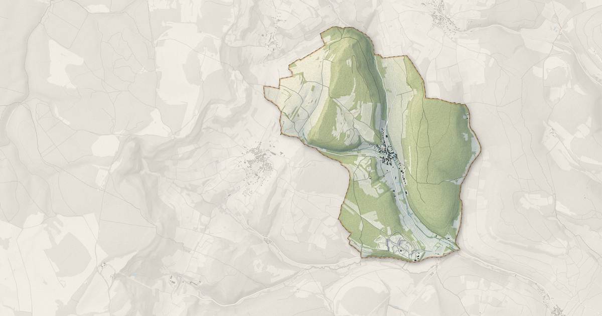 Portrait cartographique de Nantoux : relief, eau, forêts, bâti et voies, calculés à partir des données de l'IGN