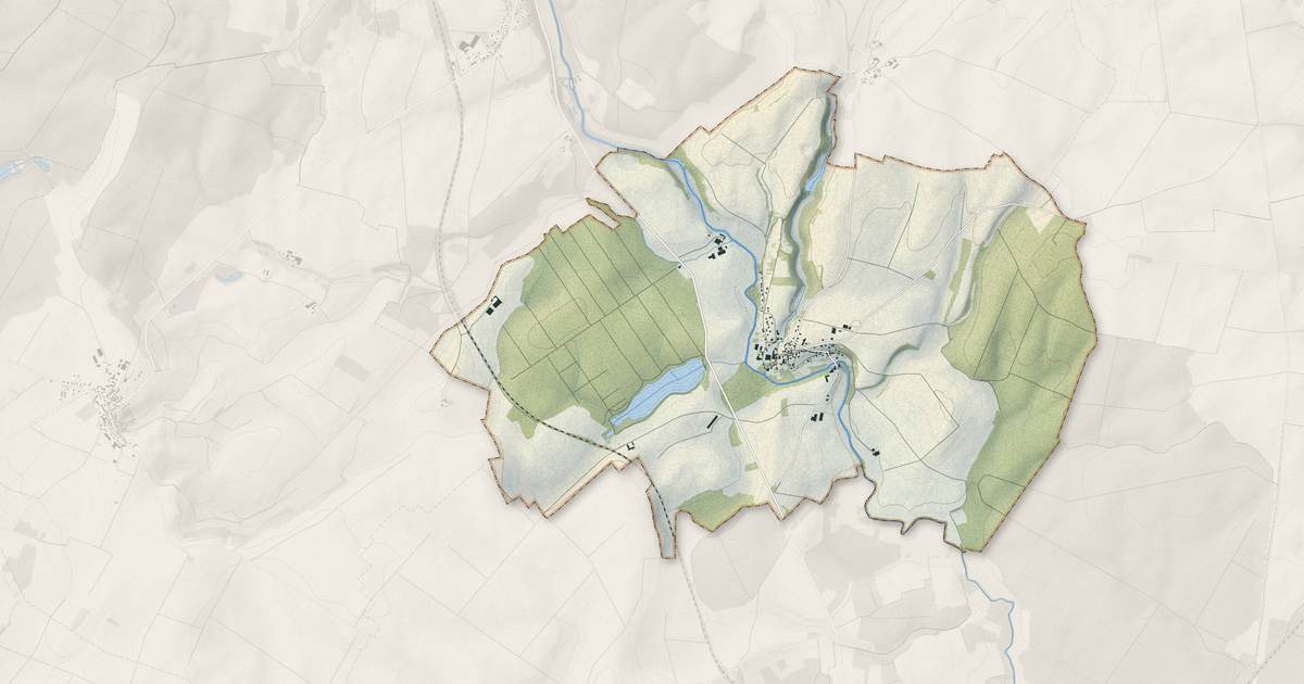Portrait cartographique de Noiron-sur-Bèze : relief, eau, forêts, bâti et voies, calculés à partir des données de l'IGN
