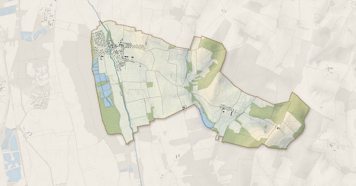 Portrait cartographique de Remilly-sur-Tille : relief, eau, forêts, bâti et voies, calculés à partir des données de l'IGN