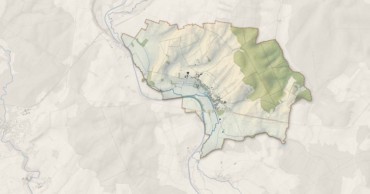 Portrait cartographique de Renève : relief, eau, forêts, bâti et voies, calculés à partir des données de l'IGN