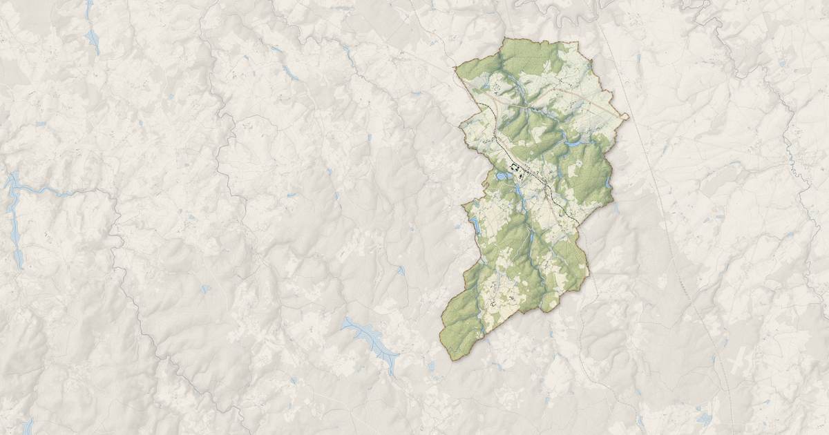 Portrait cartographique de La Roche-en-Brenil : relief, eau, forêts, bâti et voies, calculés à partir des données de l'IGN