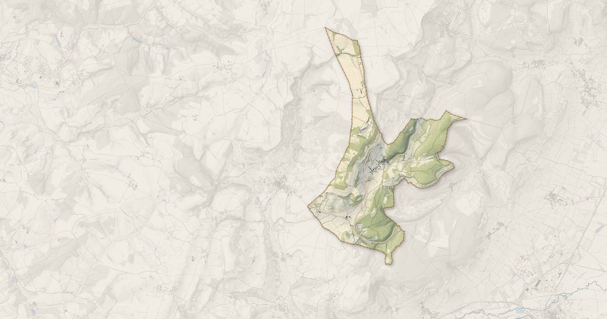 Portrait cartographique de La Rochepot : relief, eau, forêts, bâti et voies, calculés à partir des données de l'IGN