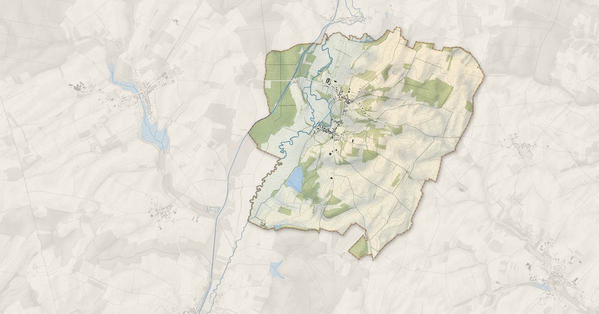 Portrait cartographique de Saint-Seine-sur-Vingeanne : relief, eau, forêts, bâti et voies, calculés à partir des données de l'IGN