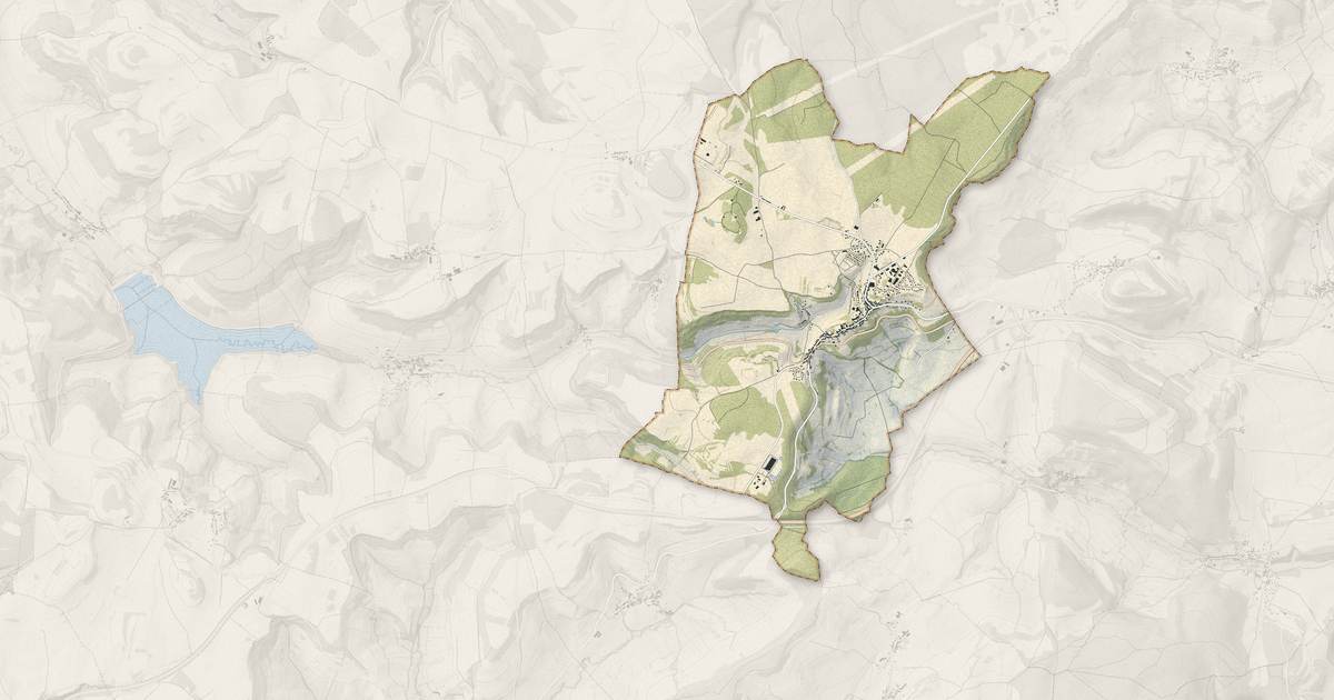 Portrait cartographique de Sombernon : relief, eau, forêts, bâti et voies, calculés à partir des données de l'IGN