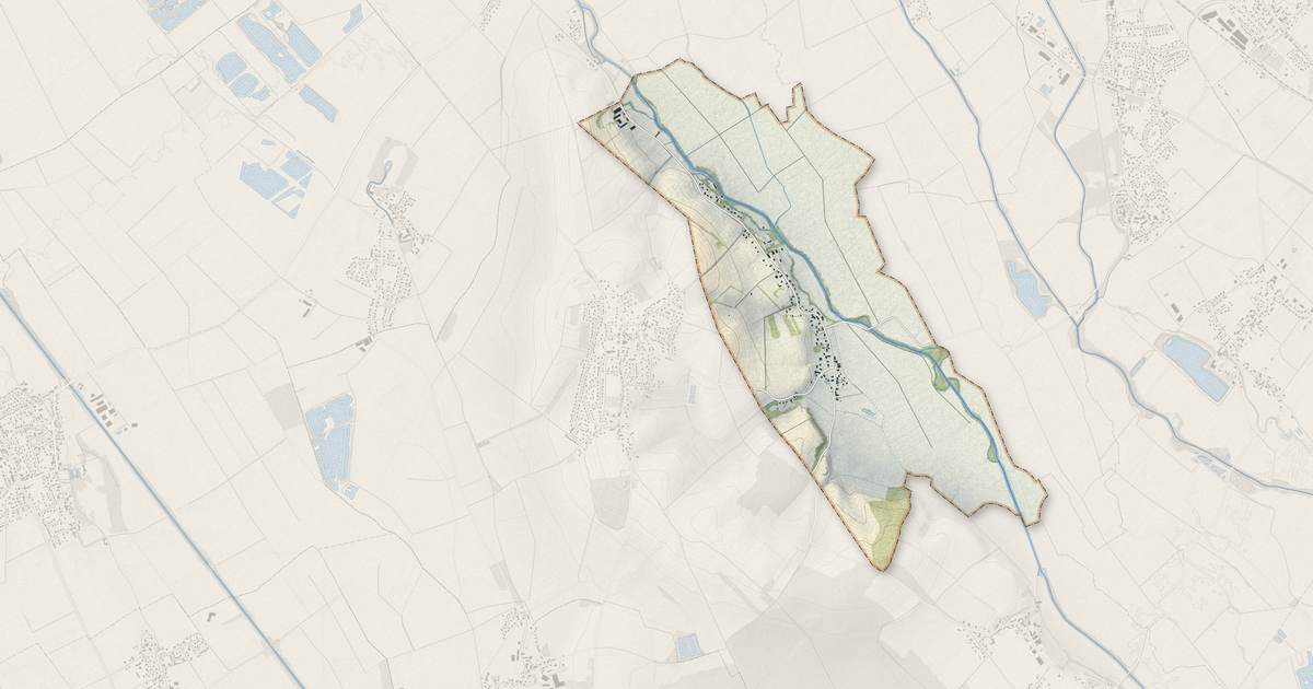 Portrait cartographique de Tart-le-Bas : relief, eau, forêts, bâti et voies, calculés à partir des données de l'IGN