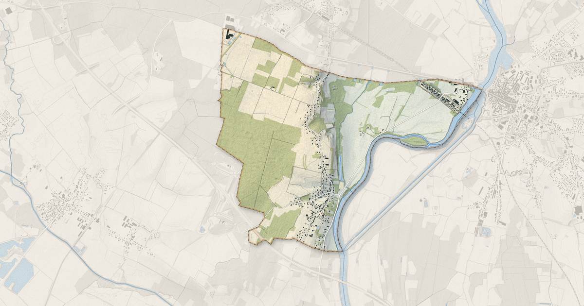 Portrait cartographique de Tillenay : relief, eau, forêts, bâti et voies, calculés à partir des données de l'IGN