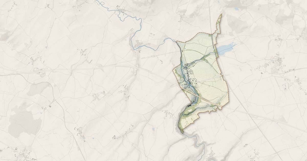 Portrait cartographique de Toutry : relief, eau, forêts, bâti et voies, calculés à partir des données de l'IGN