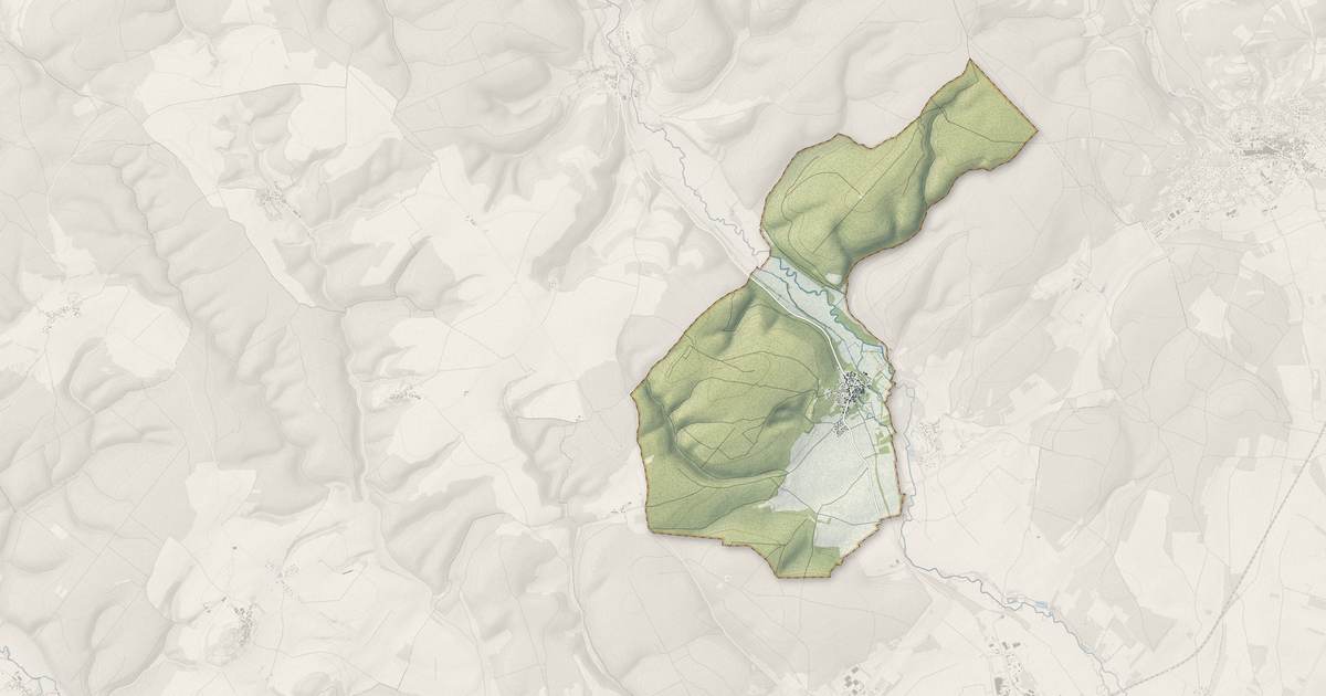 Portrait cartographique de Villey-sur-Tille : relief, eau, forêts, bâti et voies, calculés à partir des données de l'IGN