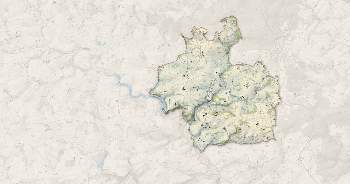 Portrait cartographique de Allineuc : relief, eau, forêts, bâti et voies, calculés à partir des données de l'IGN