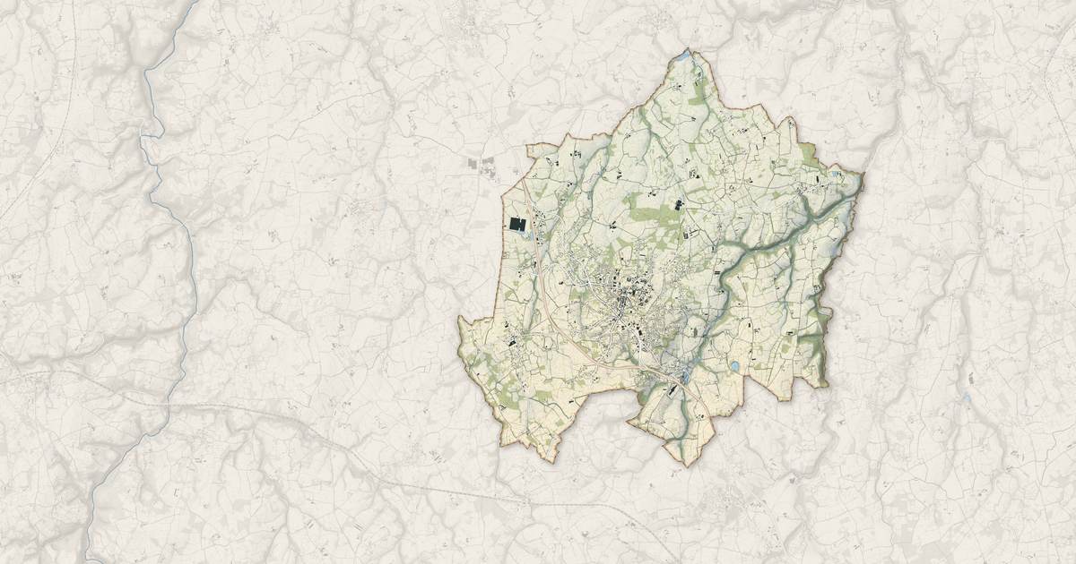 Portrait cartographique de Bégard : relief, eau, forêts, bâti et voies, calculés à partir des données de l'IGN