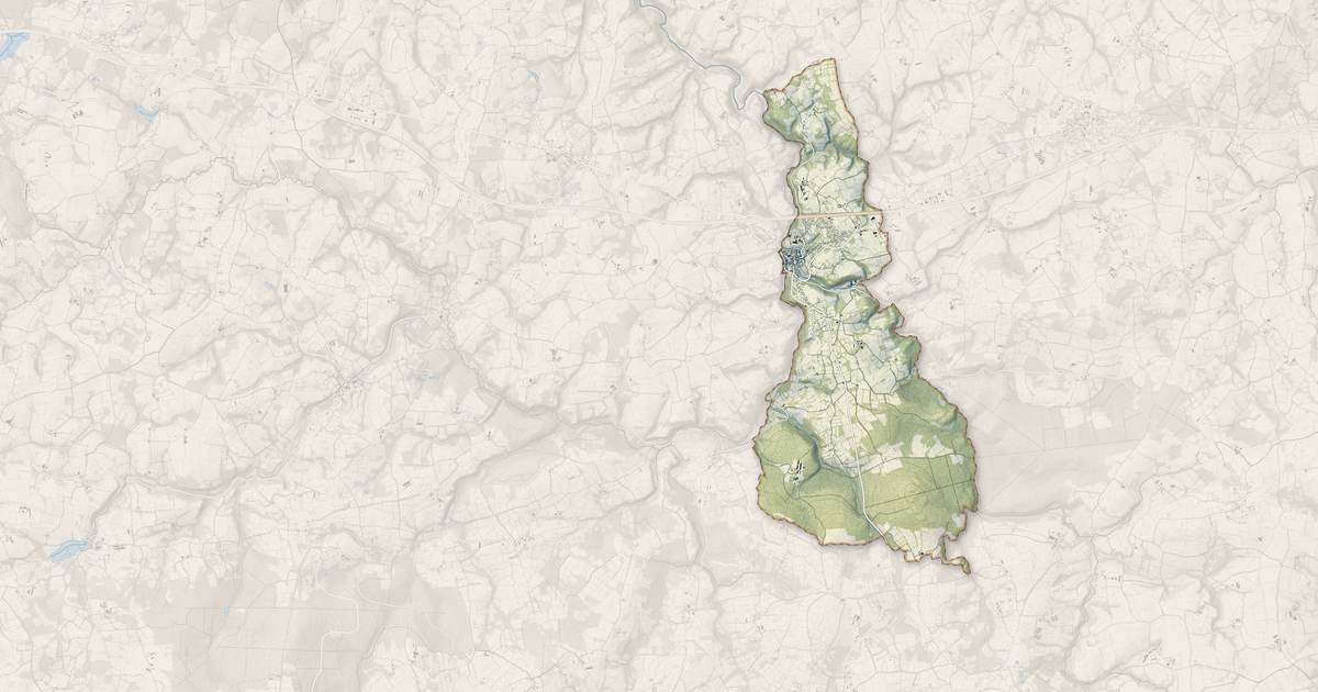 Portrait cartographique de Belle-Isle-en-Terre : relief, eau, forêts, bâti et voies, calculés à partir des données de l'IGN