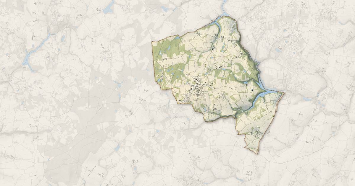 Portrait cartographique de Brusvily : relief, eau, forêts, bâti et voies, calculés à partir des données de l'IGN