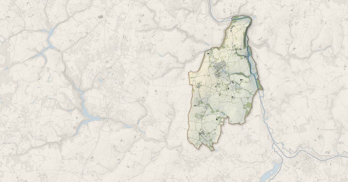 Portrait cartographique de Calorguen : relief, eau, forêts, bâti et voies, calculés à partir des données de l'IGN