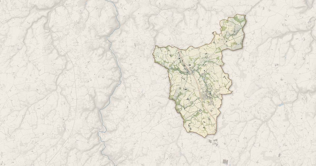 Portrait cartographique de Cavan : relief, eau, forêts, bâti et voies, calculés à partir des données de l'IGN