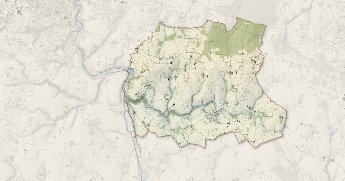 Portrait cartographique de Les Champs-Géraux : relief, eau, forêts, bâti et voies, calculés à partir des données de l'IGN