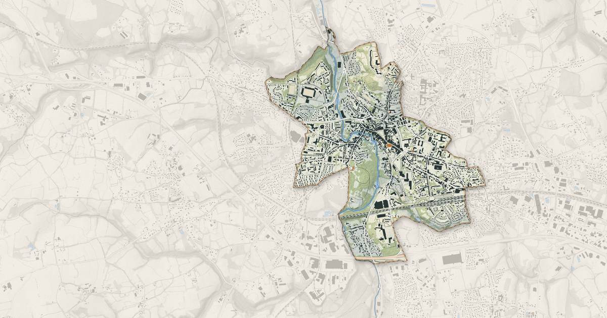 Portrait cartographique de Guingamp : relief, eau, forêts, bâti et voies, calculés à partir des données de l'IGN