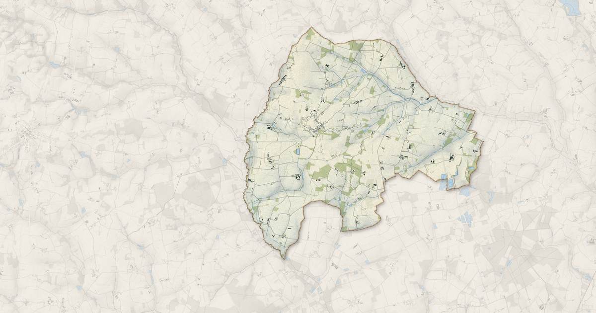 Portrait cartographique de Illifaut : relief, eau, forêts, bâti et voies, calculés à partir des données de l'IGN