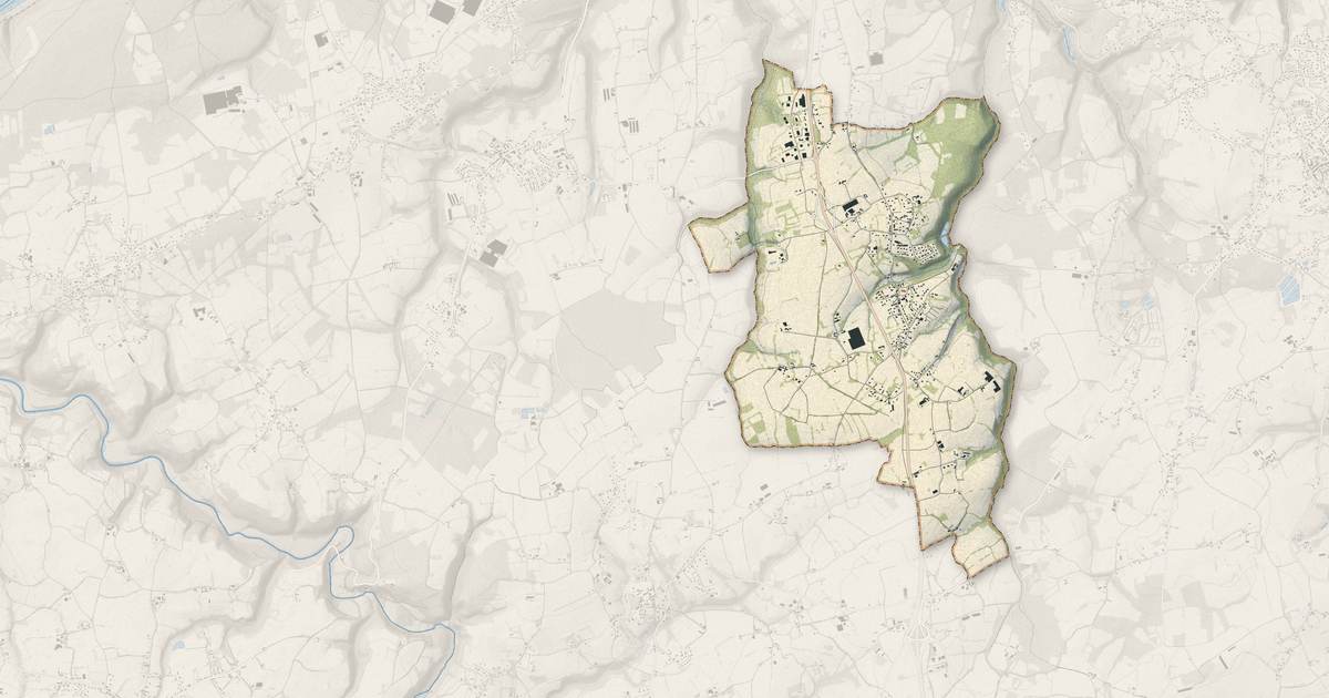 Portrait cartographique de Kerfot : relief, eau, forêts, bâti et voies, calculés à partir des données de l'IGN